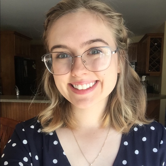 Meet your Posher, Jena - Picture 1 of 1